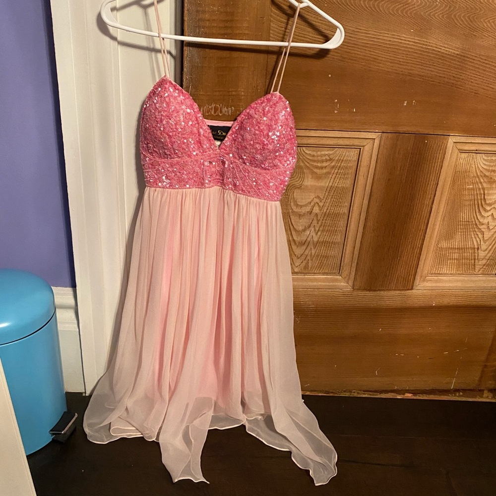 MacDuggal pink sequin prom formal pageant dress